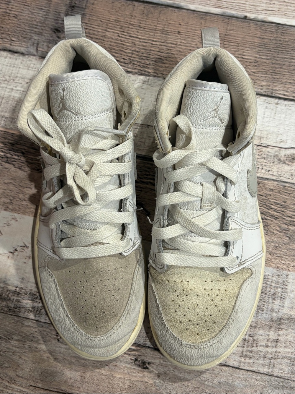 Nike Air Jordan 1 Mid SE Craft Kids Shoes Beige Cream 3Y ✨👟